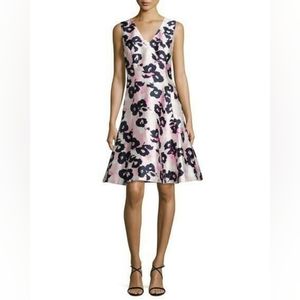 □$3,400 OSCAR DE LA RENTA STUNNING PINK FLORAL SILK DRESS US 6 M L